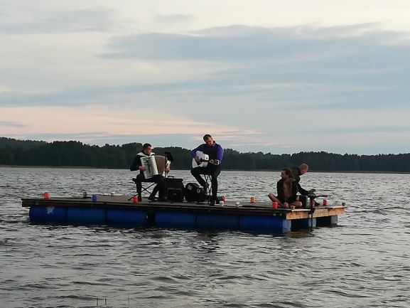 "Baltie lāči" Feimaņu ezers